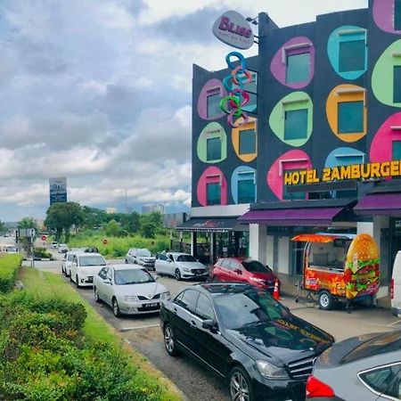 Hotel Zamburger Bliss Johor Bahru Esterno foto