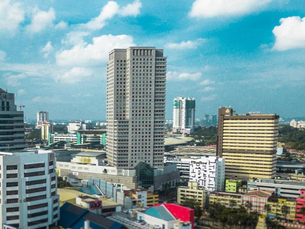 Hotel Zamburger Bliss Johor Bahru Esterno foto